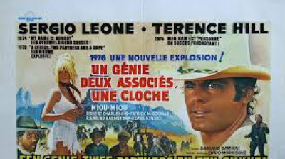 Un Génie, deux associés, une cloche (1975)